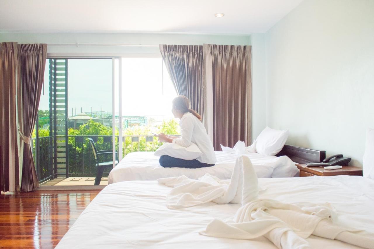 Menam Resort Nakhon Pathom Esterno foto
