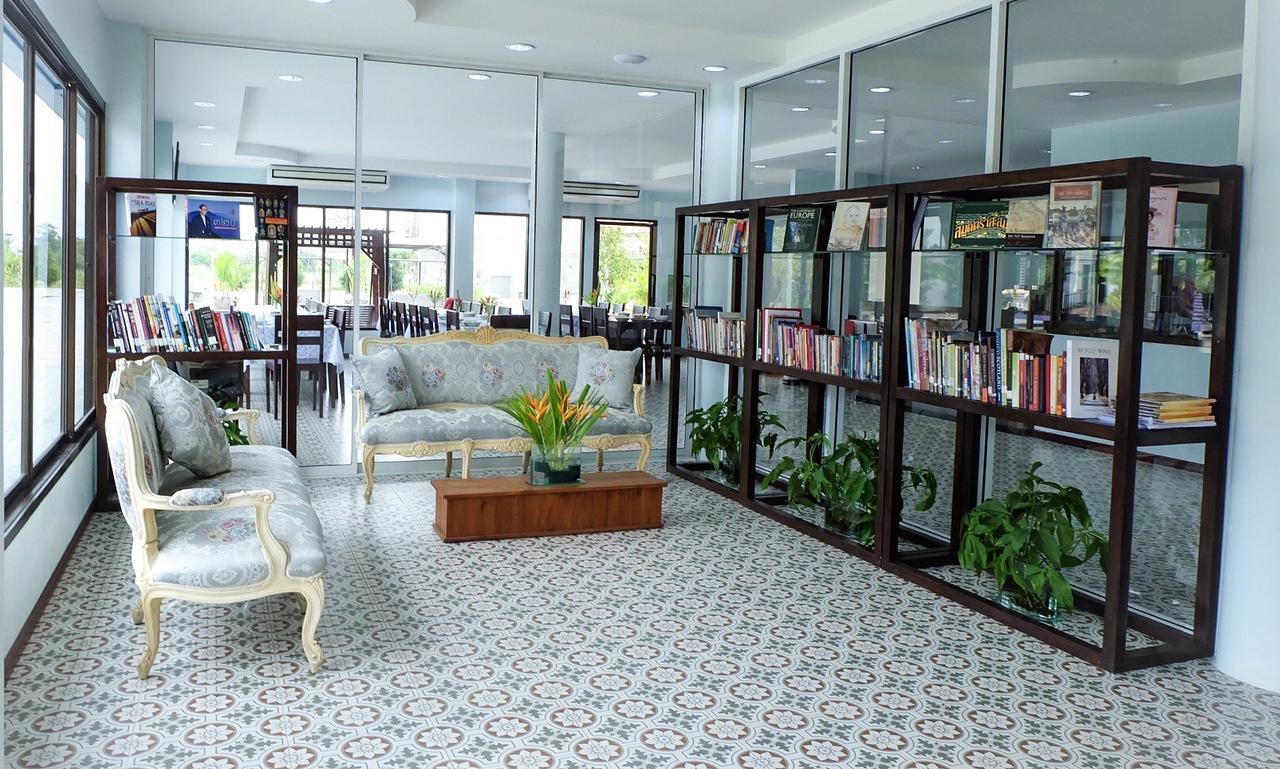 Menam Resort Nakhon Pathom Esterno foto