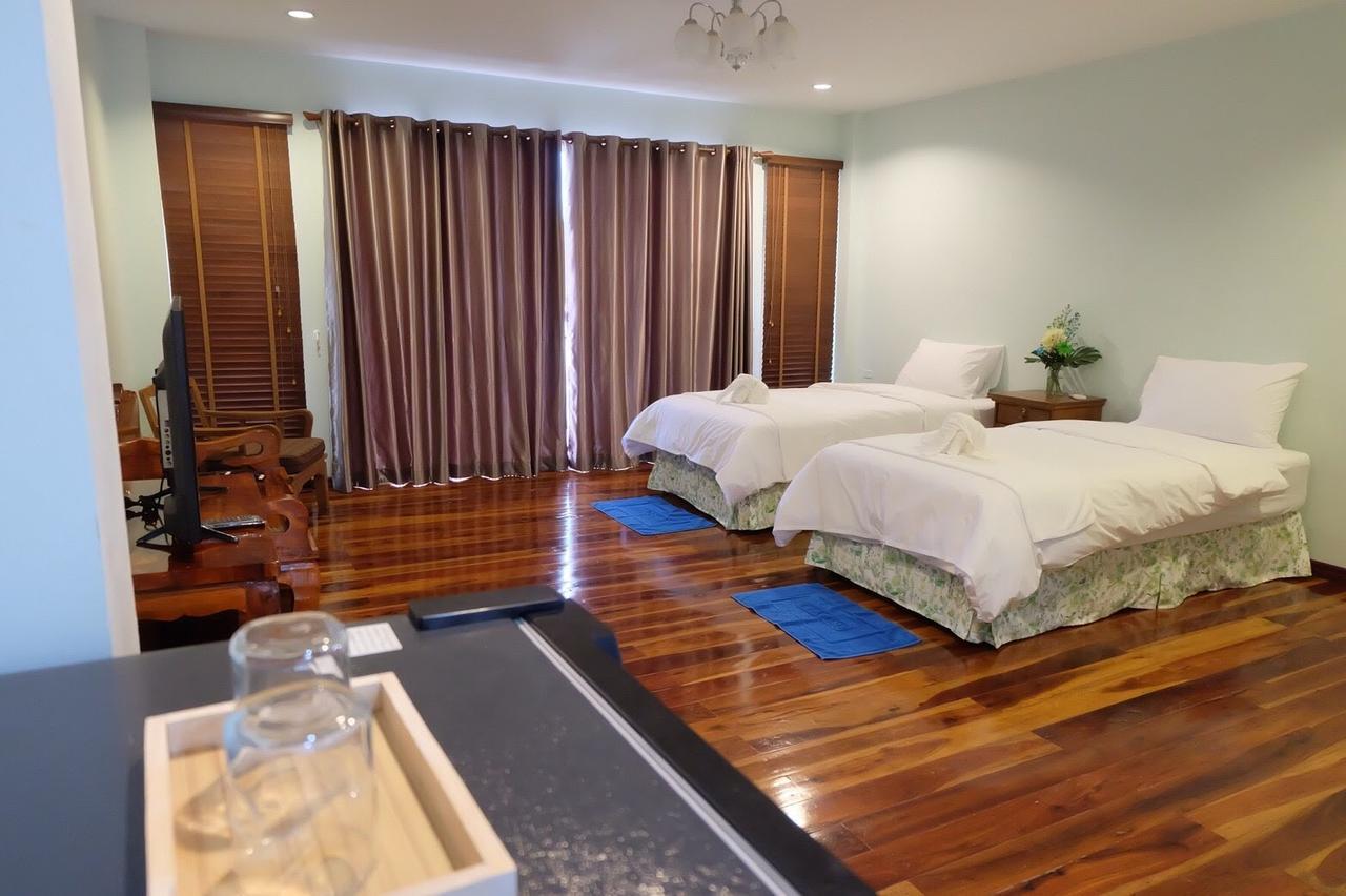 Menam Resort Nakhon Pathom Esterno foto