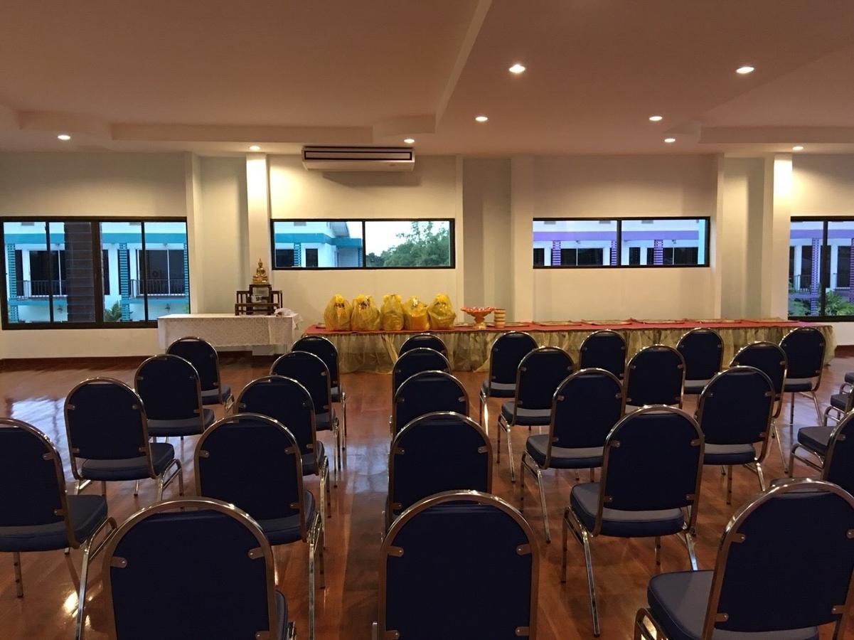 Menam Resort Nakhon Pathom Esterno foto