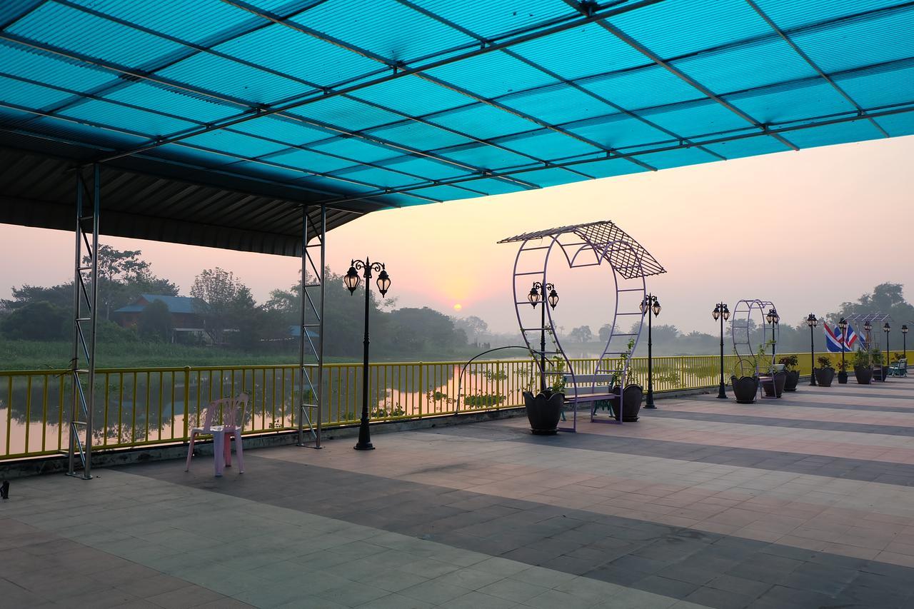 Menam Resort Nakhon Pathom Esterno foto