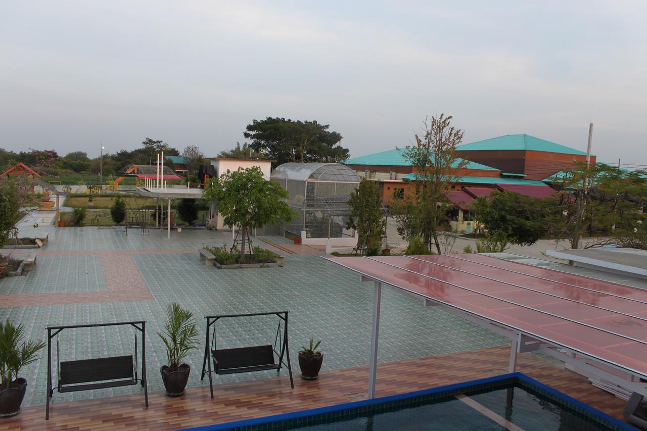 Menam Resort Nakhon Pathom Esterno foto